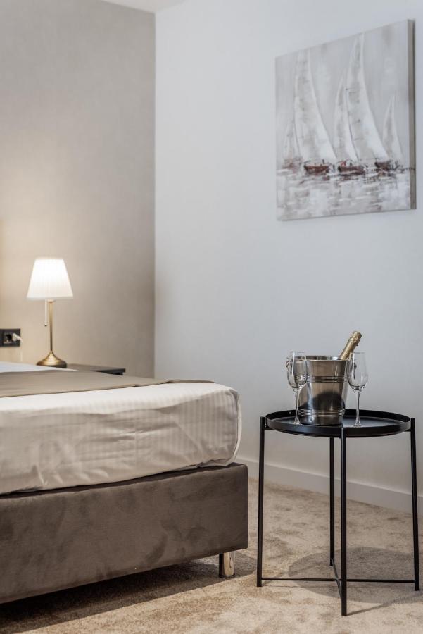 Rei House Apartmani Belgrado Buitenkant foto