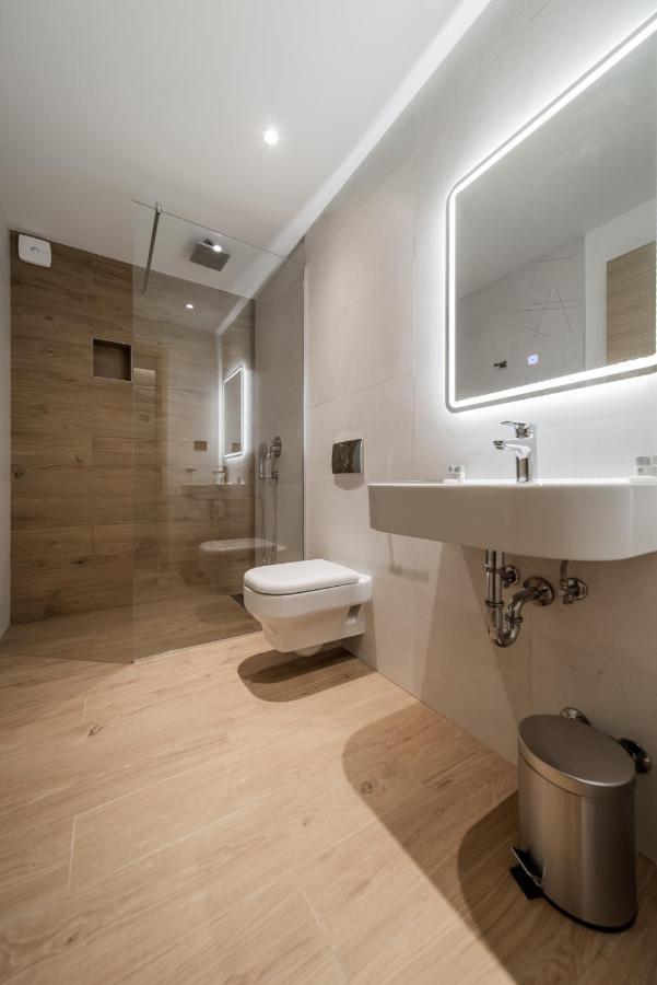 Rei House Apartmani Belgrado Buitenkant foto